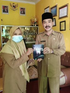 Guru MTSN 1 Bulukumba Luncurkan Buku "Pulang"